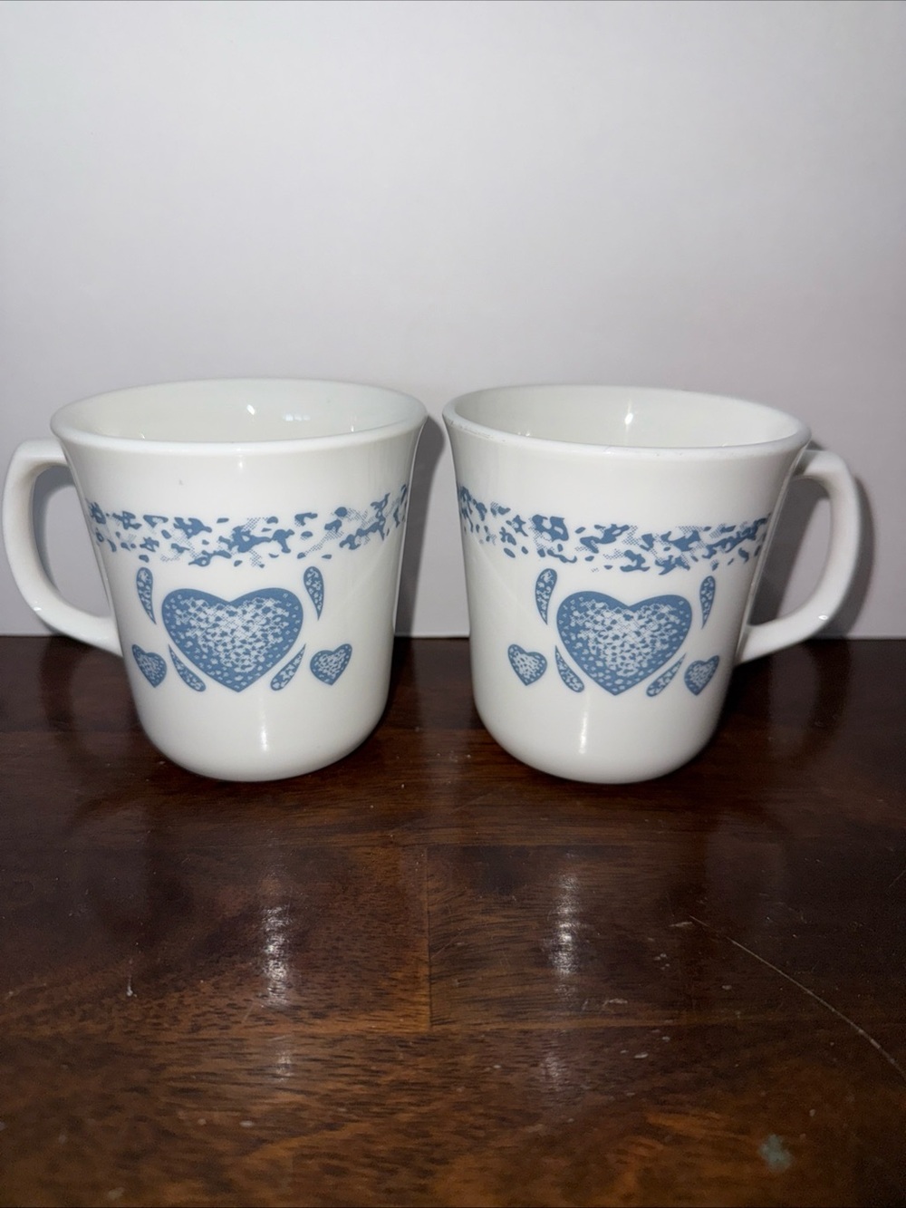 Classic White Ceramic Mug with Blue Heart Pattern - Set of 2 Corelle Corning